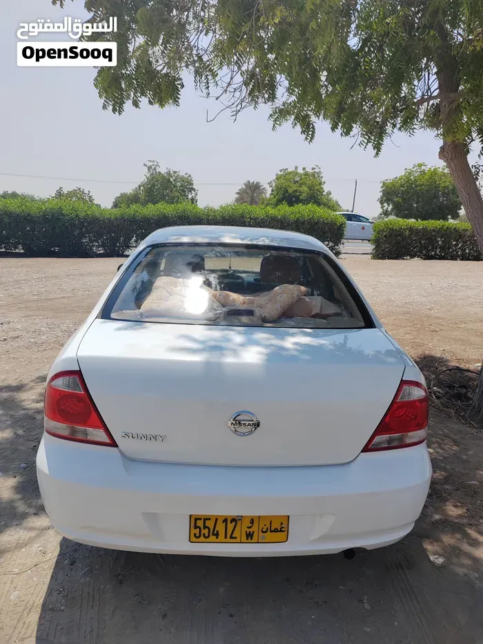 Nissan Sunny 2012 photo 2