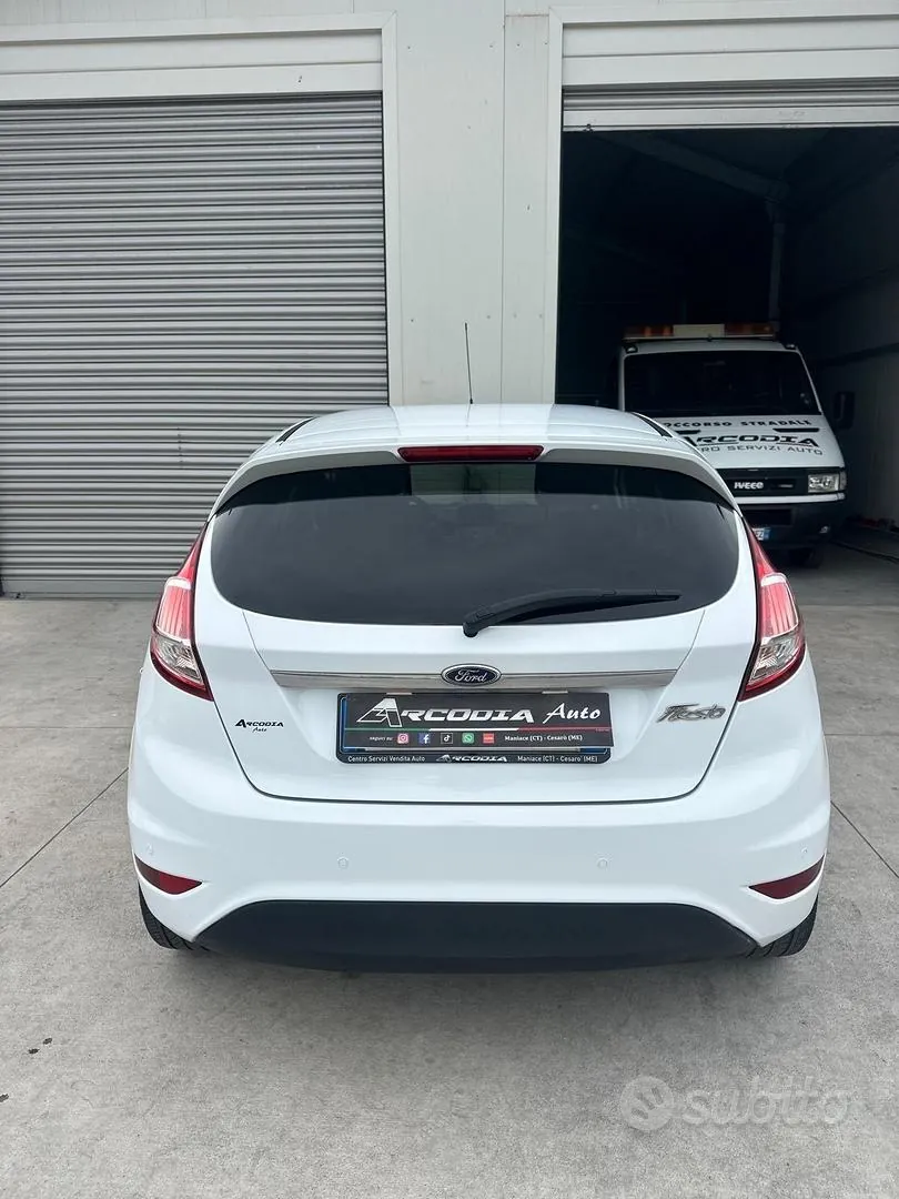 Ford Fiesta 2016 photo 3
