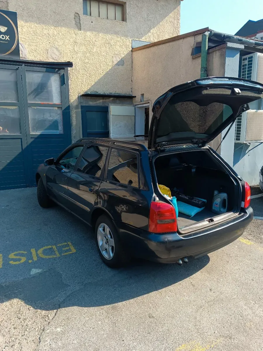 Audi A4 1998 photo 3