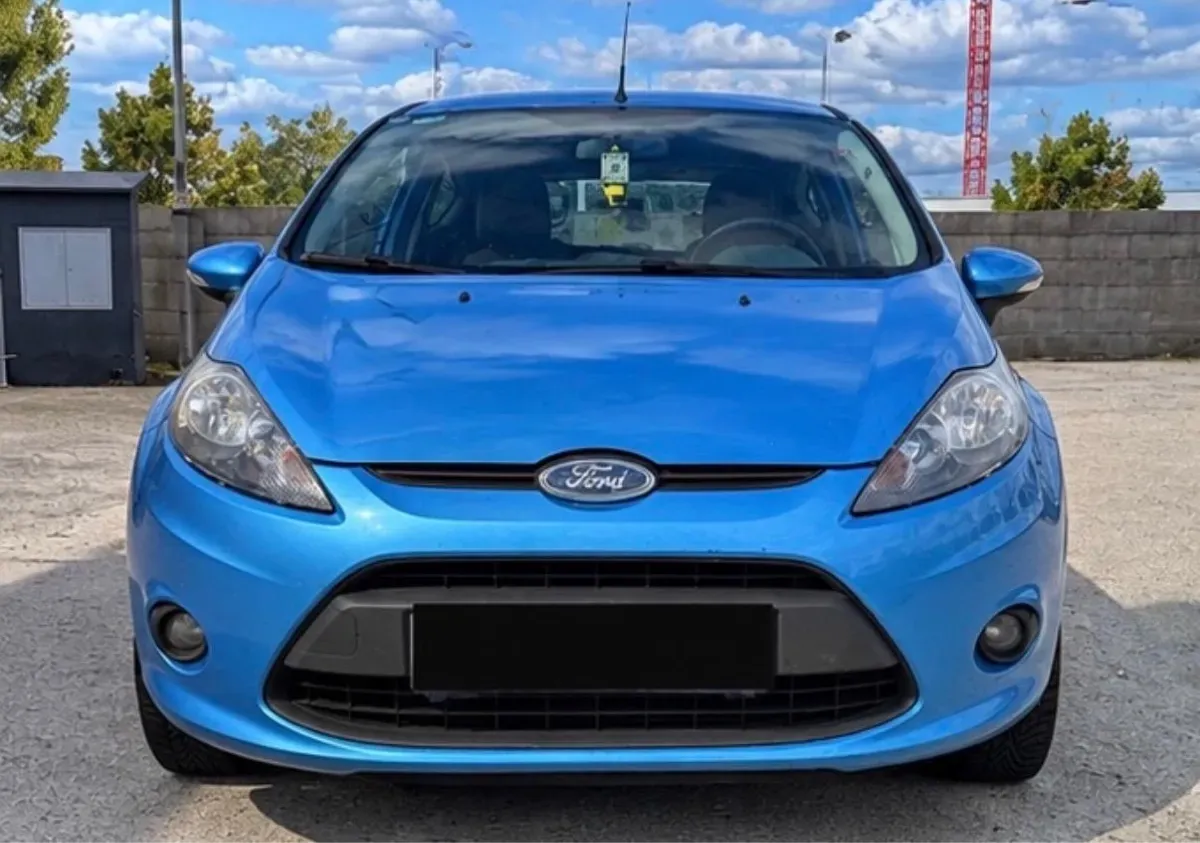 Ford Fiesta 2009 photo 2