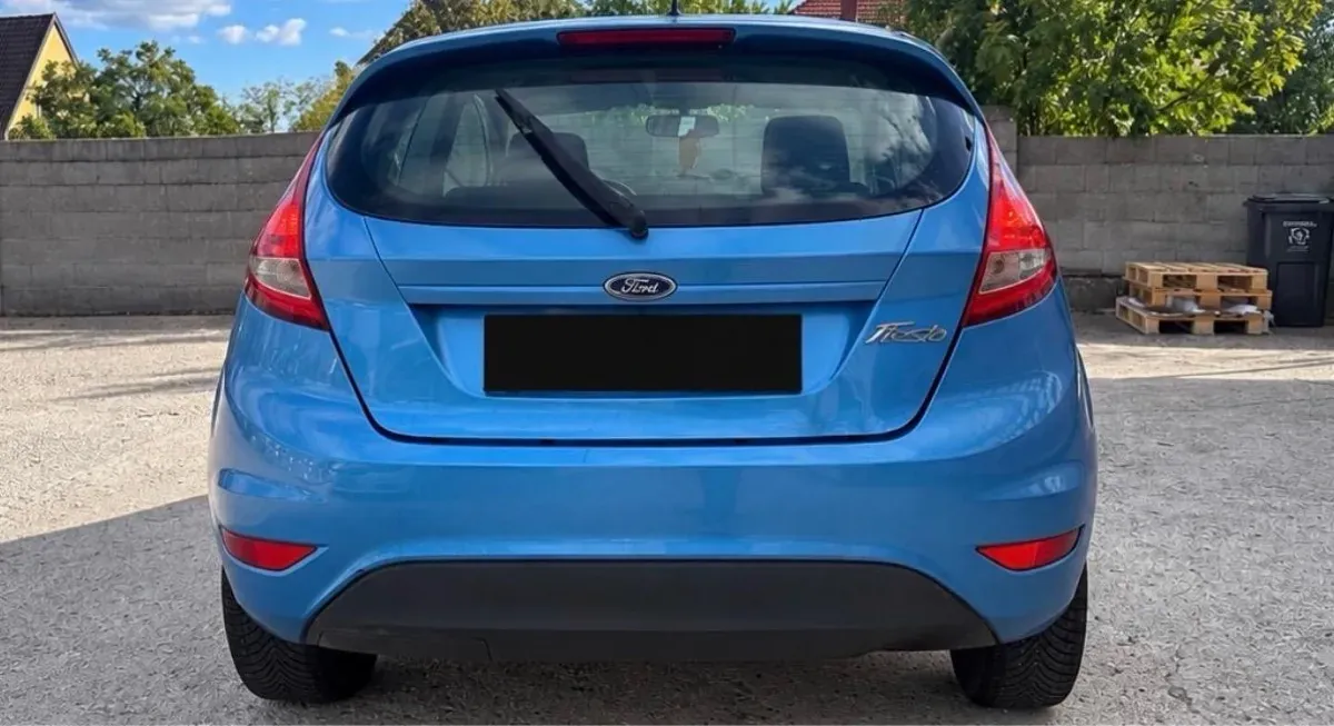 Ford Fiesta 2009 photo 3
