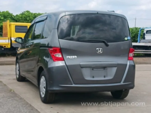 Honda Freed G 2009 photo 5