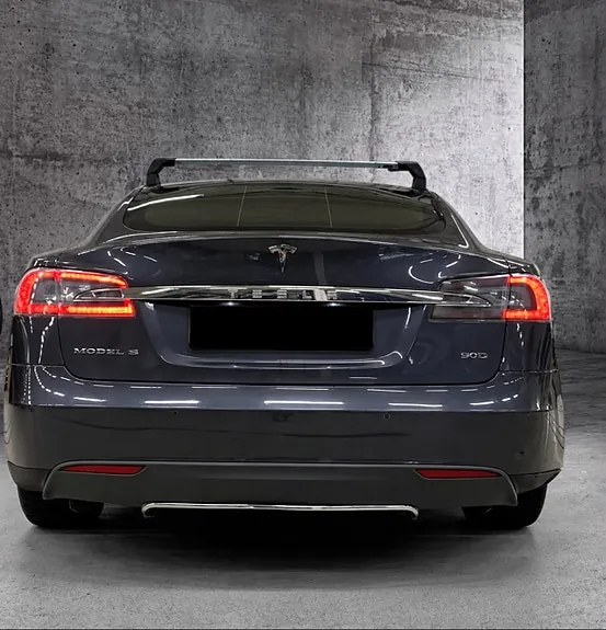 Tesla Model S 2015 photo 4