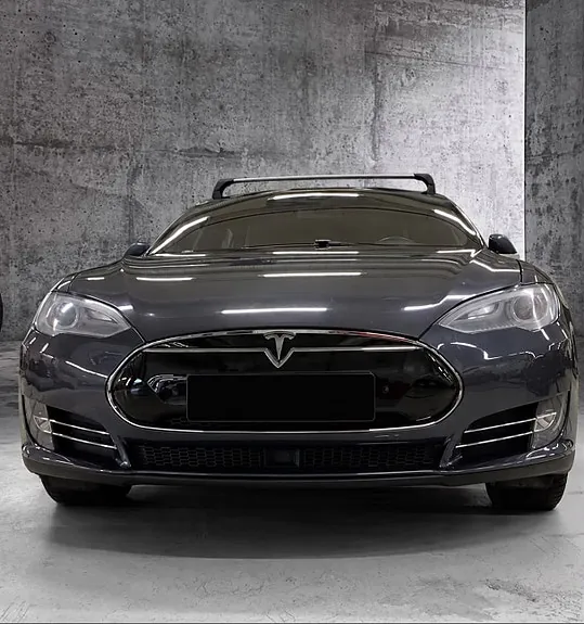 Tesla Model S 2015 photo 3