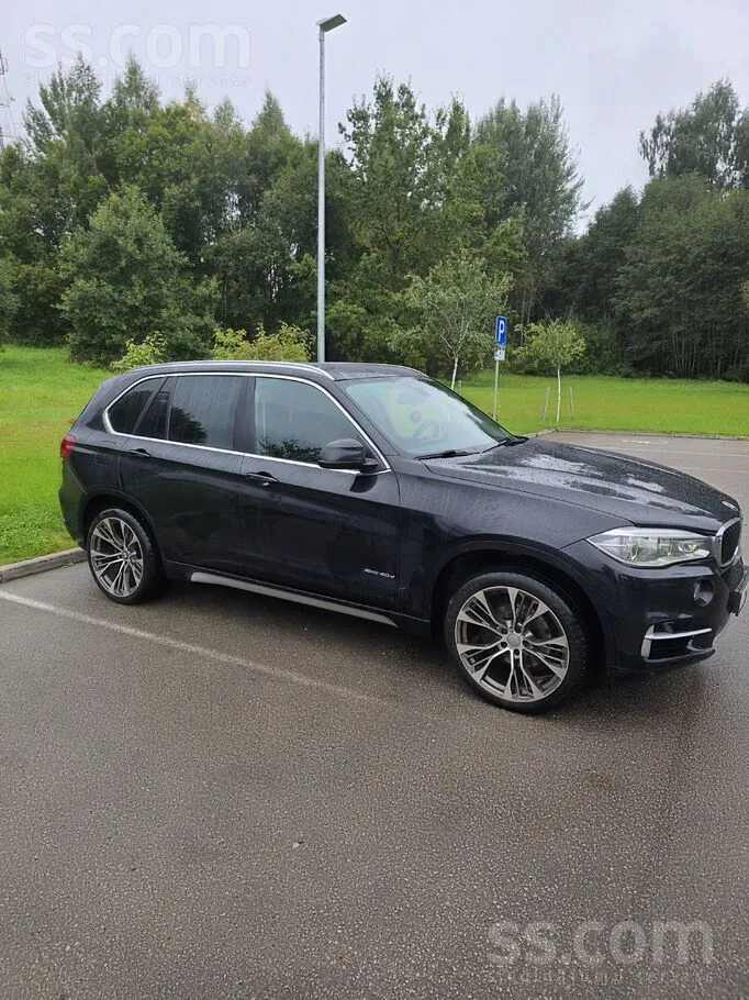 BMW X5 2014 photo 2