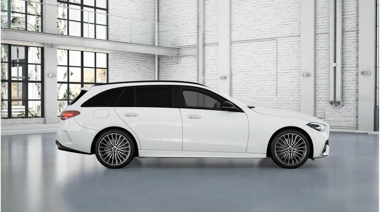 Mercedes-Benz C-Class photo 3