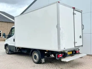 Iveco Daily 2021 photo 2