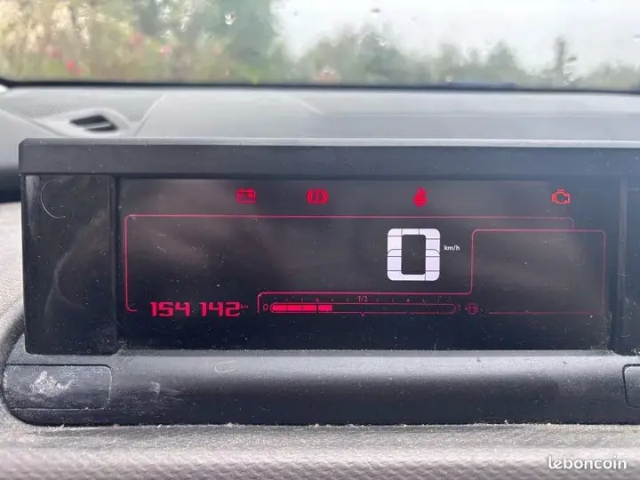 Citroen C4 Cactus 2015 photo 3