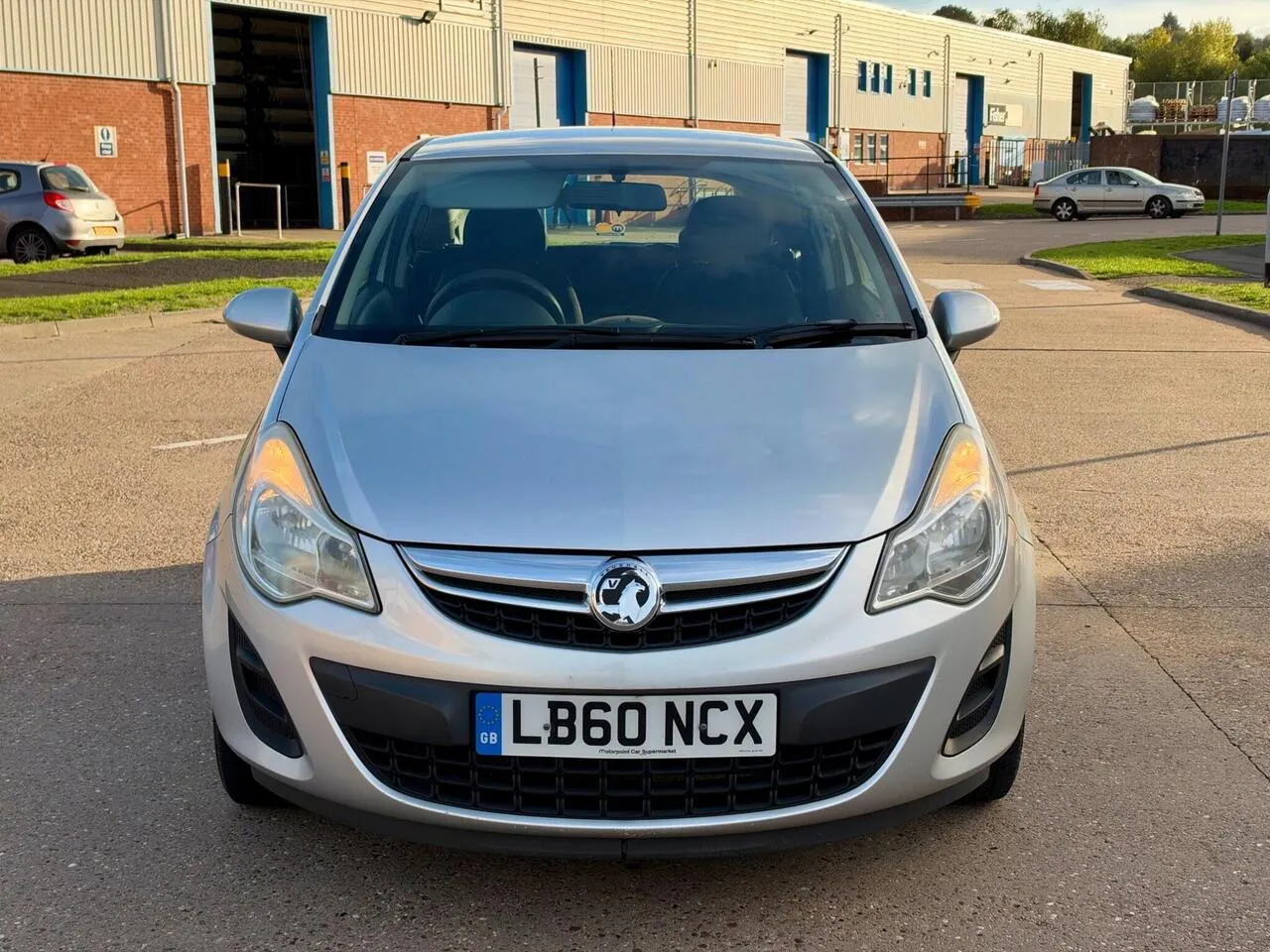 Vauxhall Corsa 2011 photo 3