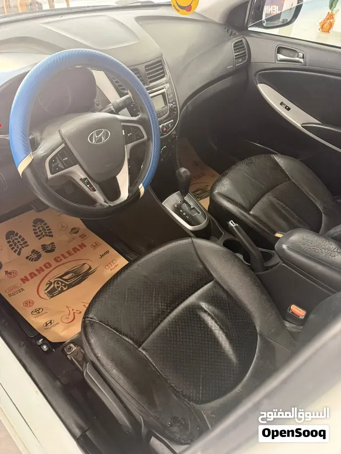 Hyundai Accent 2014 photo 3