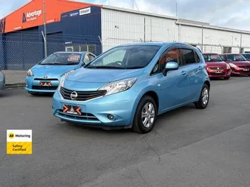 Nissan Note 2014 photo 4