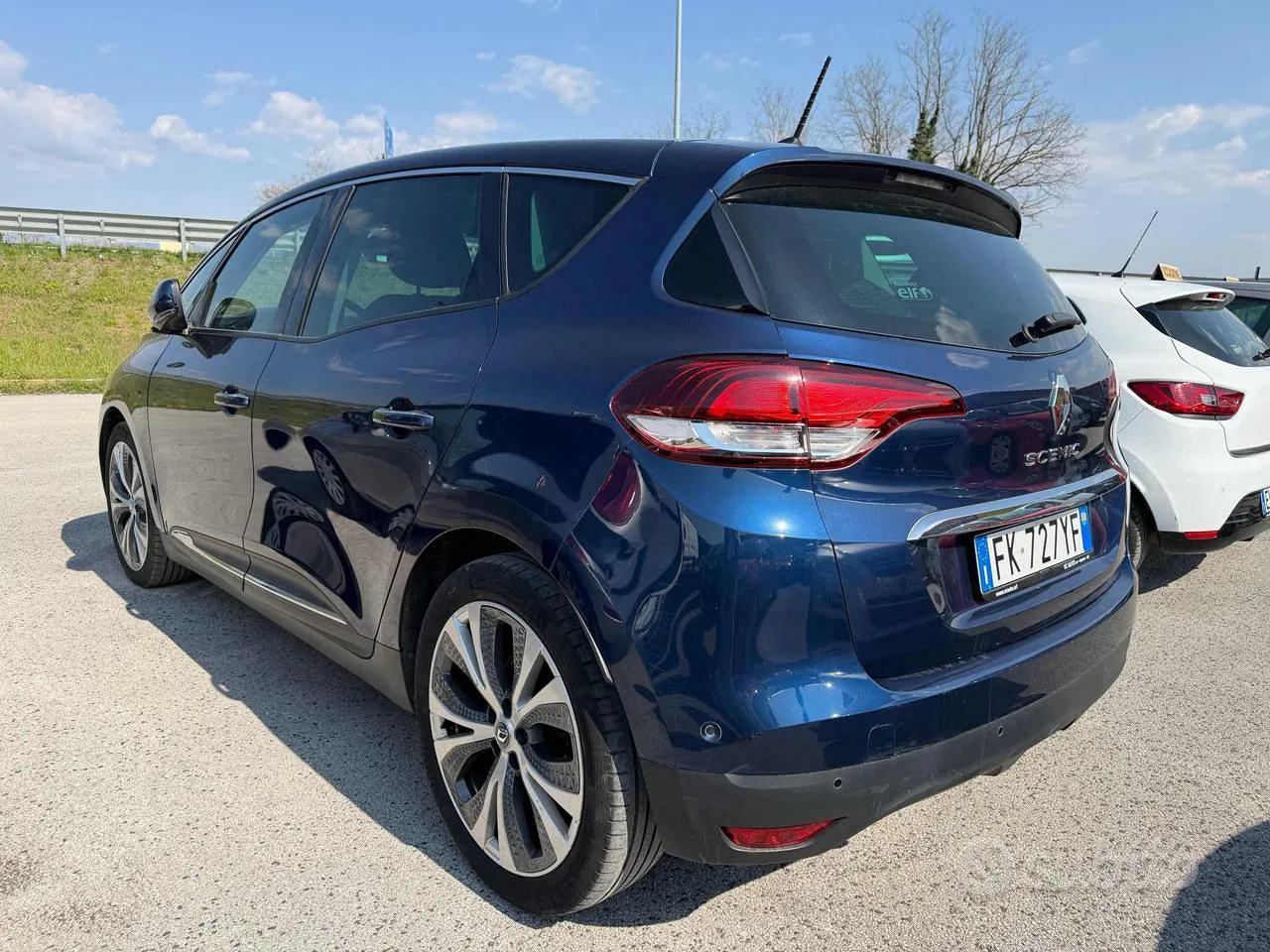 Renault Scenic 2017 photo 4