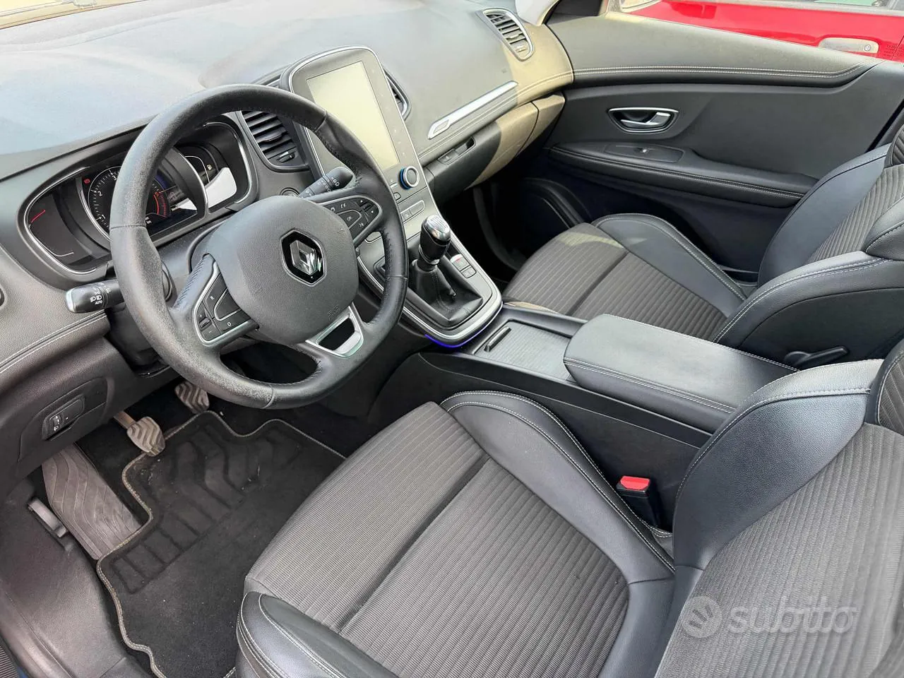 Renault Scenic 2017 photo 5