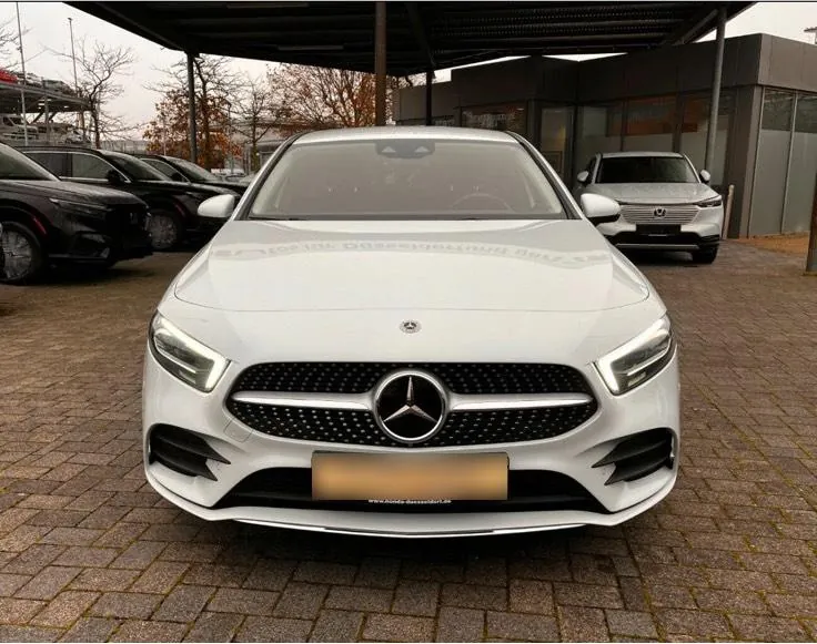 Mercedes-Benz A250E