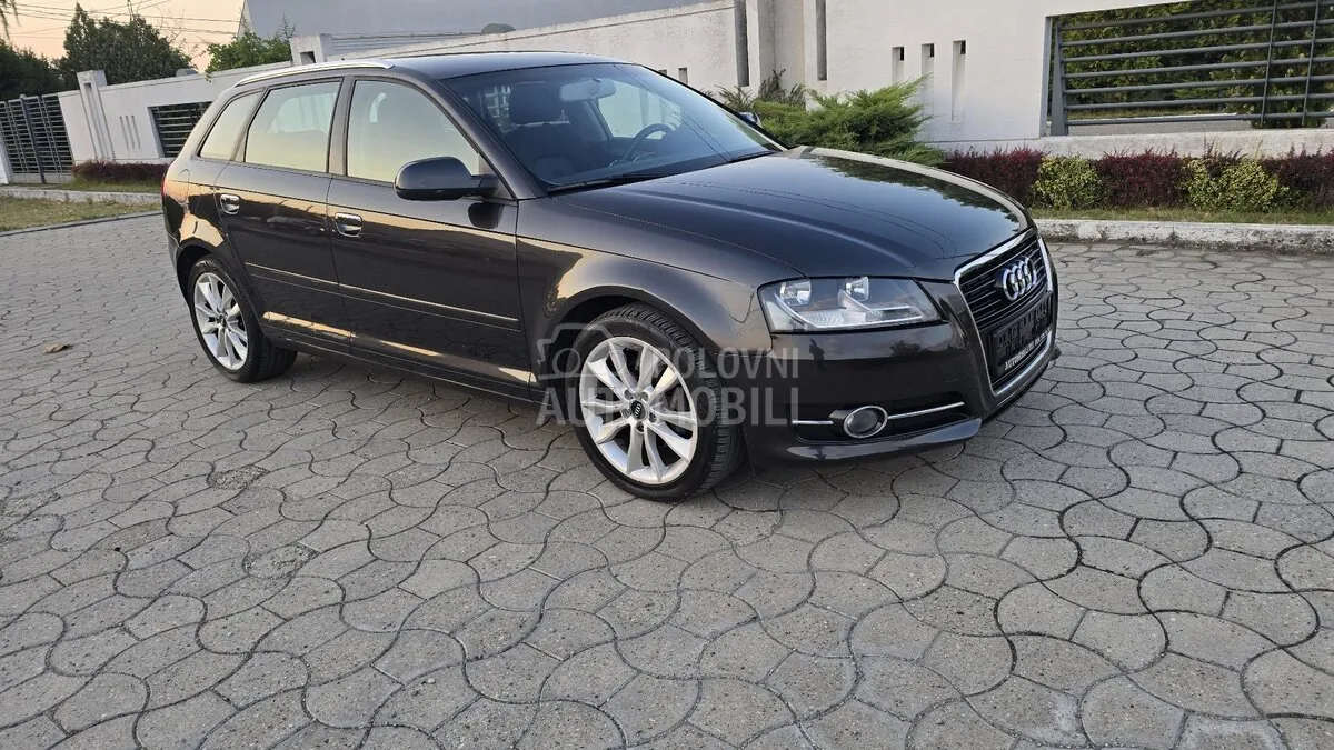 Audi A3 2011 photo 2