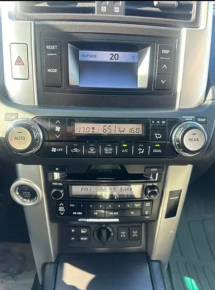 Toyota Land Cruiser 2012 photo 5