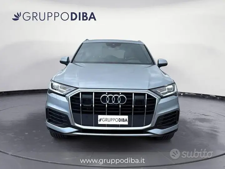 Audi Q7 2022 photo 2