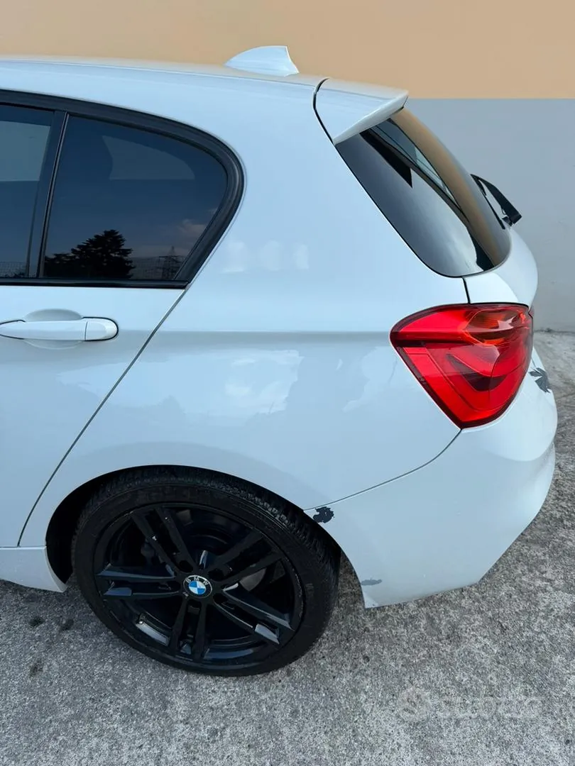 BMW 118D 2018 photo 2