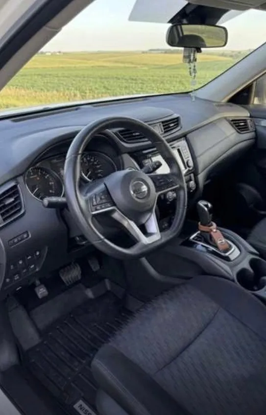 Nissan Rogue 2020 photo 2