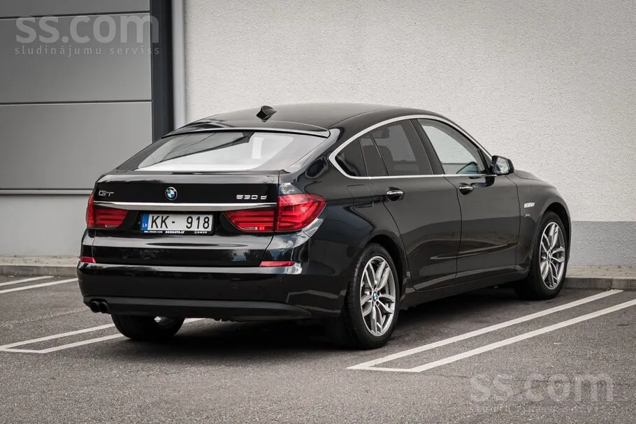 BMW 530 2012 photo 4