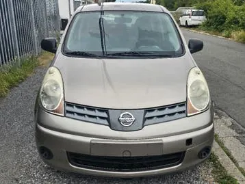 Nissan Note 2009 photo 2