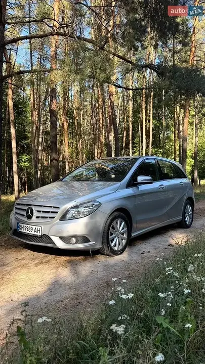 Mercedes-Benz B-Class 2011 photo 4