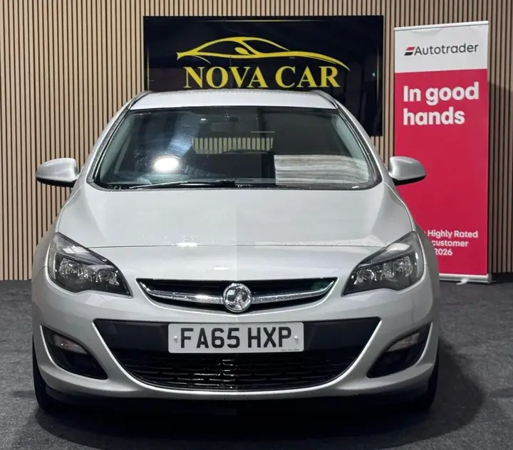 Vauxhall Astra 2016 photo 2