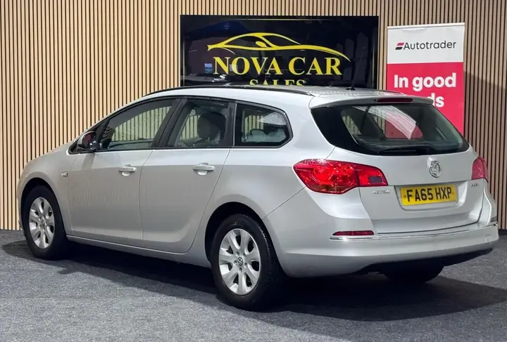 Vauxhall Astra 2016 photo 4