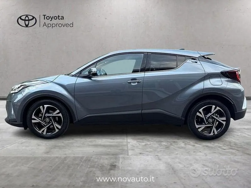 Toyota C-Hr 2022 photo 2