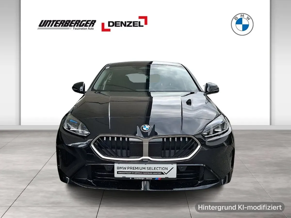 BMW 1 Series 2024 photo 2