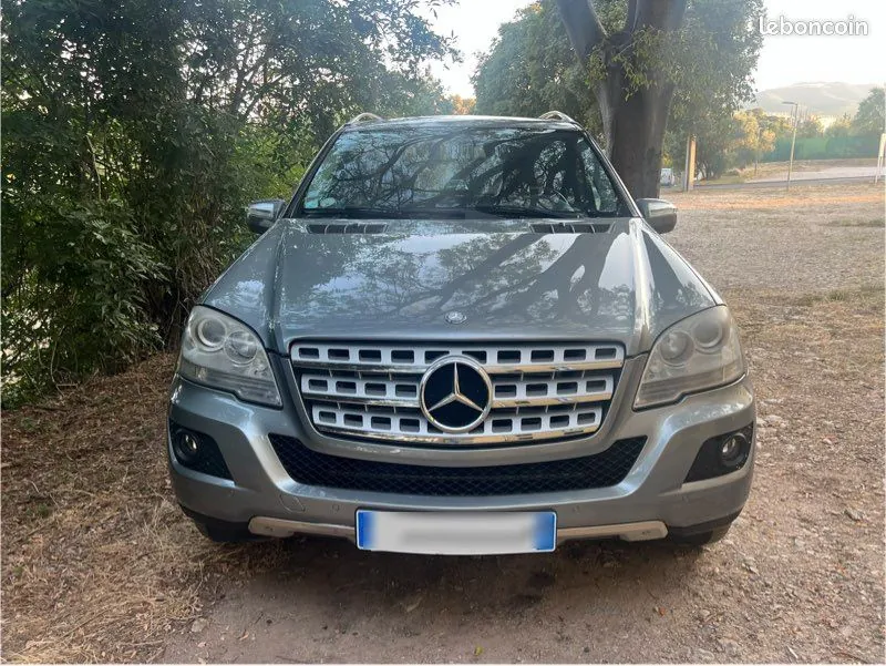 Mercedes-Benz R-Class