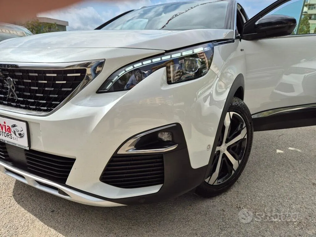 Peugeot 3008 2020 photo 2