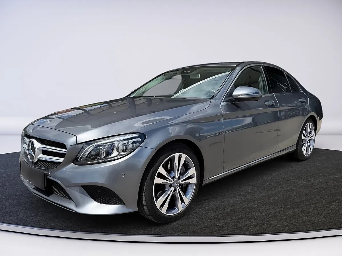 Mercedes-Benz C-Class 2020 photo 2