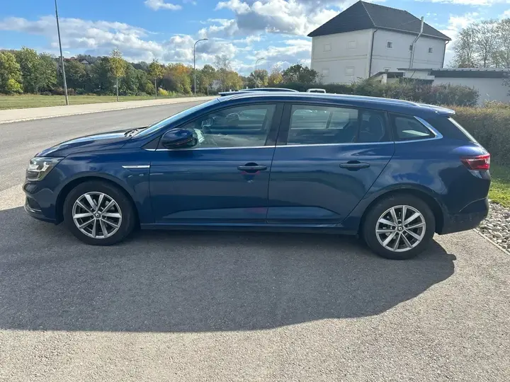 Renault Megane 2017 photo 2