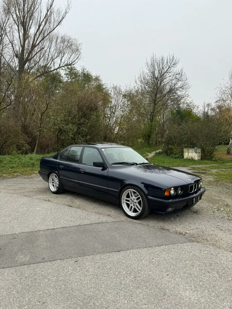 BMW 5 Series 1993 photo 2