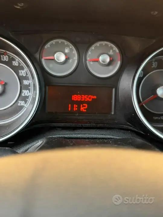 Fiat Punto 2010 photo 5