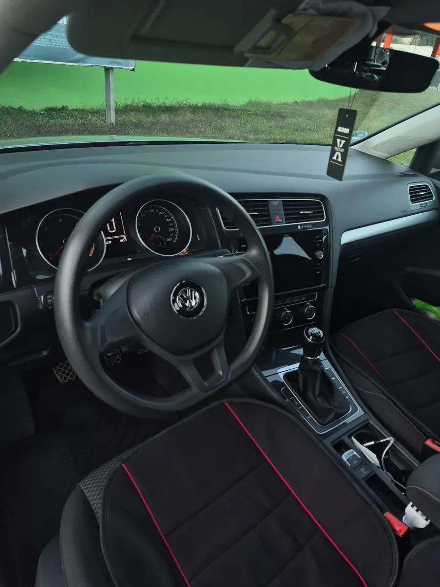Volkswagen Golf 2018 photo 3