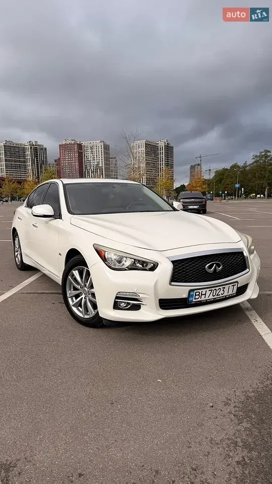 Infiniti Q50