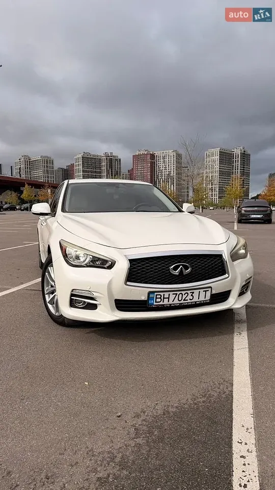 Infiniti Q50 2016 photo 2