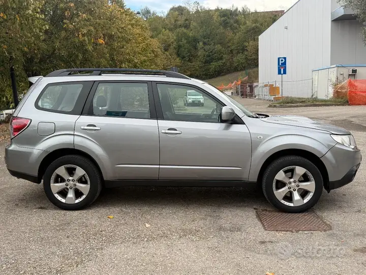 Subaru Forester 2009 photo 3
