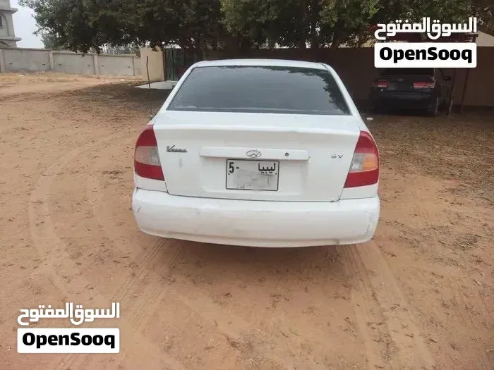 Hyundai Verna 2005 photo 3
