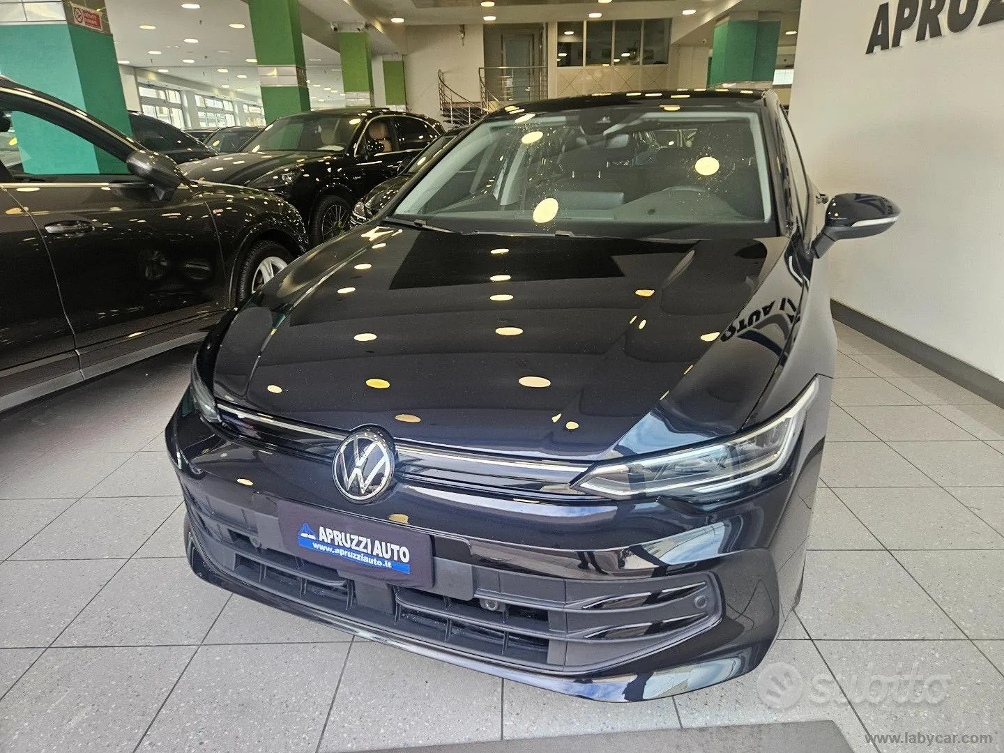 Volkswagen Golf 2025 photo 3