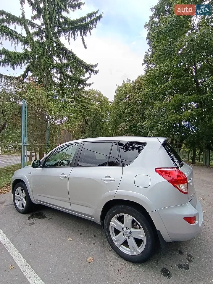 Toyota Rav4 2007 photo 4