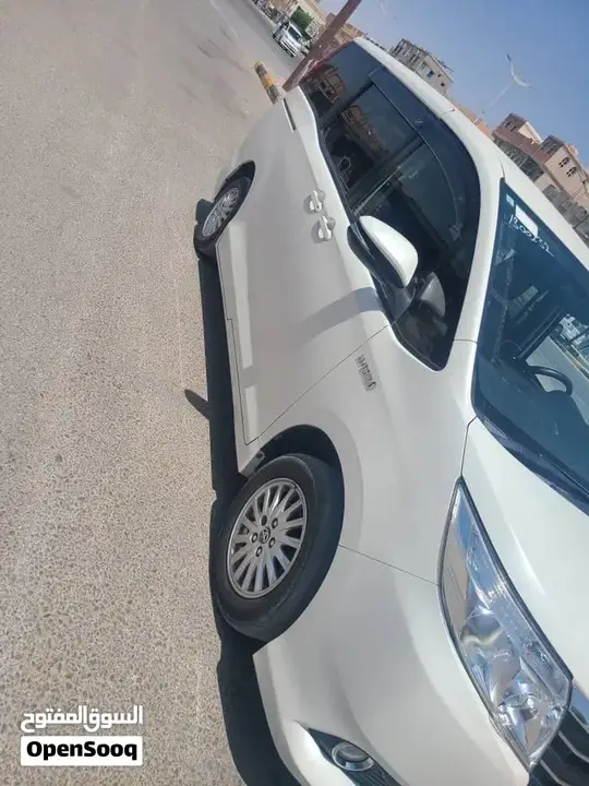 Toyota Noah 2015 photo 4