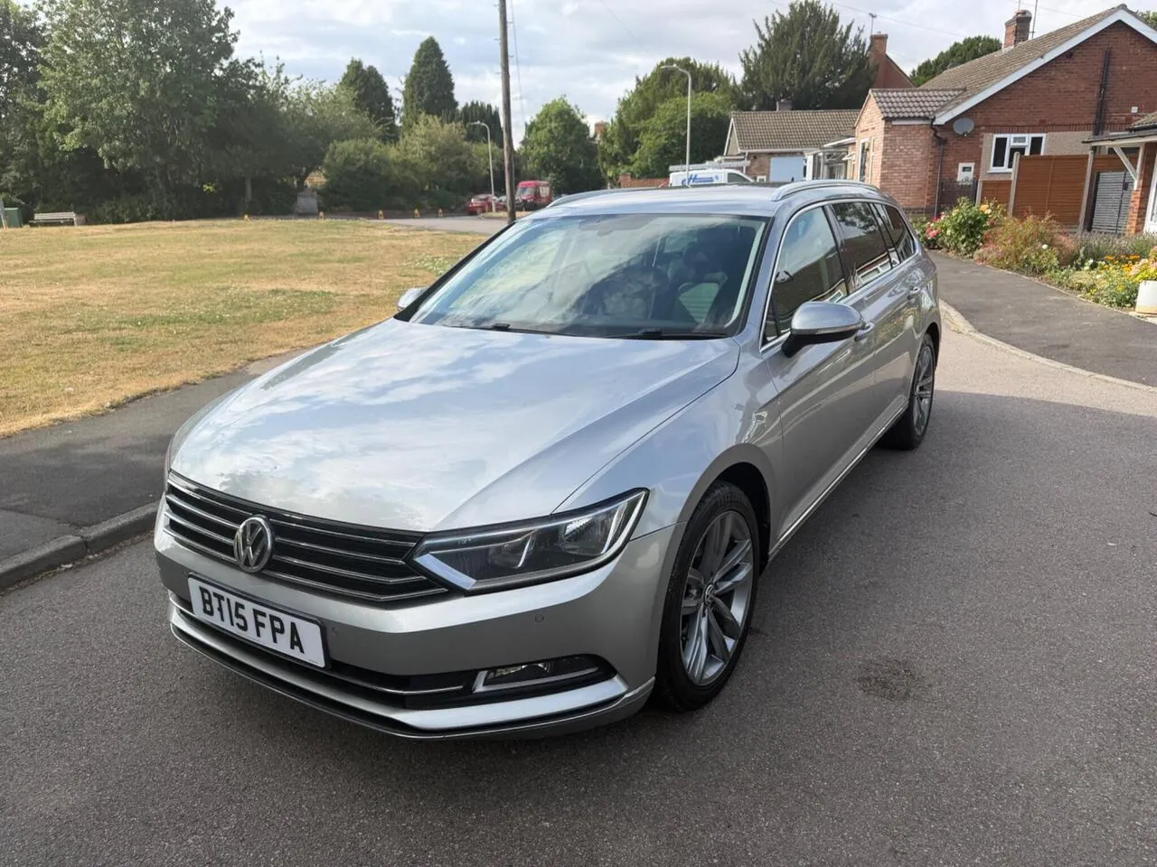 Volkswagen Passat 2015 photo 2
