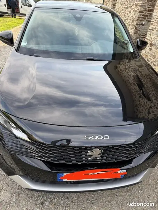 Peugeot 5008 2022 photo 2