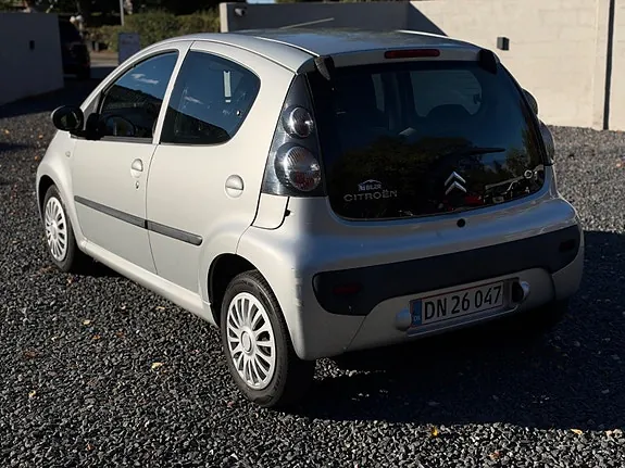 Citroen C1 2010 photo 4