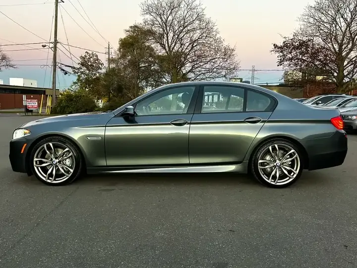BMW 5 Series 2016 photo 5