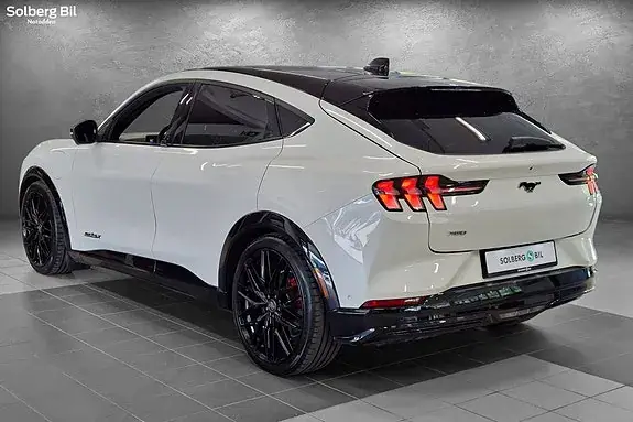 Ford Mustang Mach-E 2023 photo 5