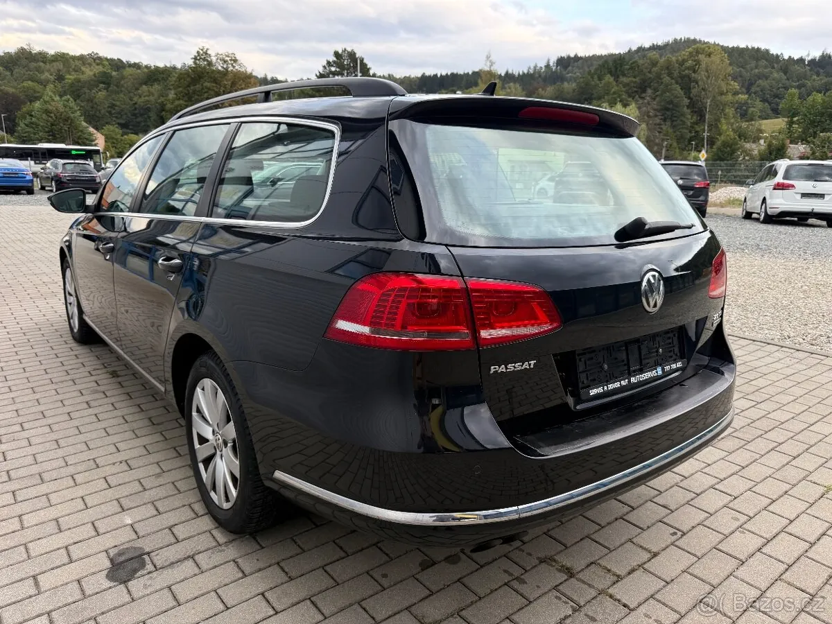 Volkswagen Passat 2014 photo 2